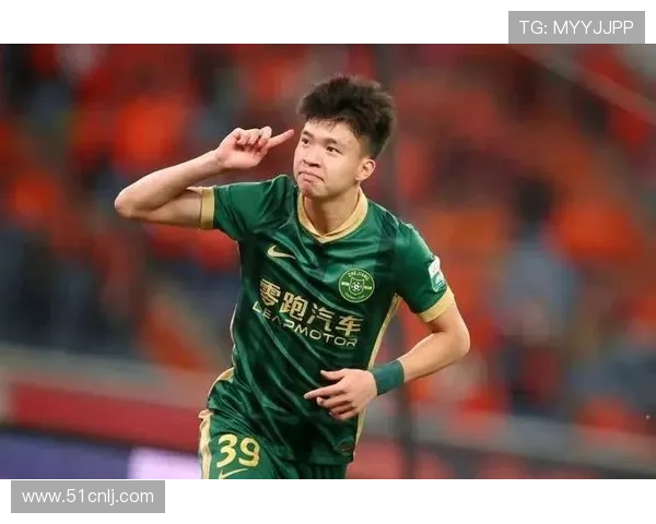 国足新星闪耀国际赛场 展现中国足球崛起的新希望